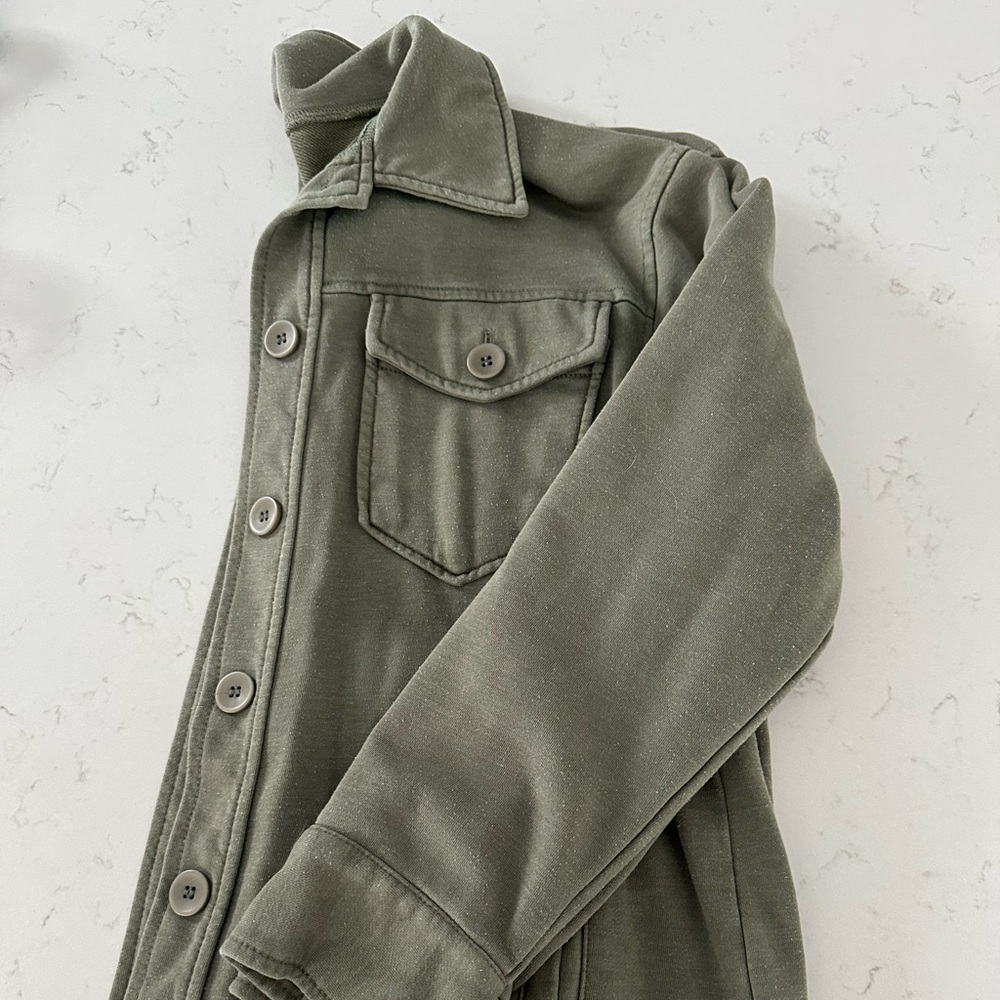 Avec Les Filles olive green Button-Up Shacket